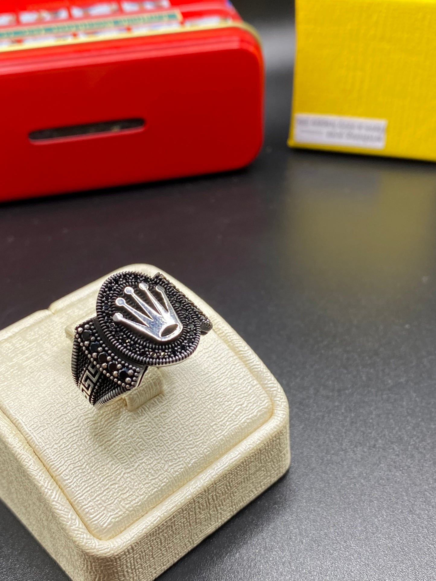 Bague Rolex X Versace noir