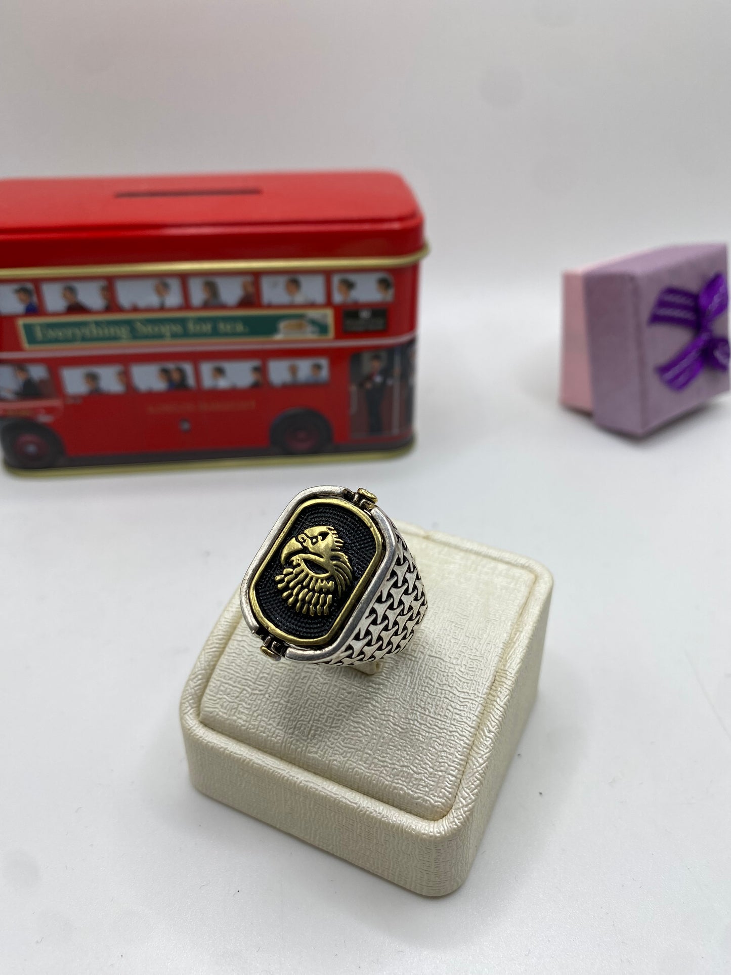 الخاتم الدوار(النسر/ازرق)