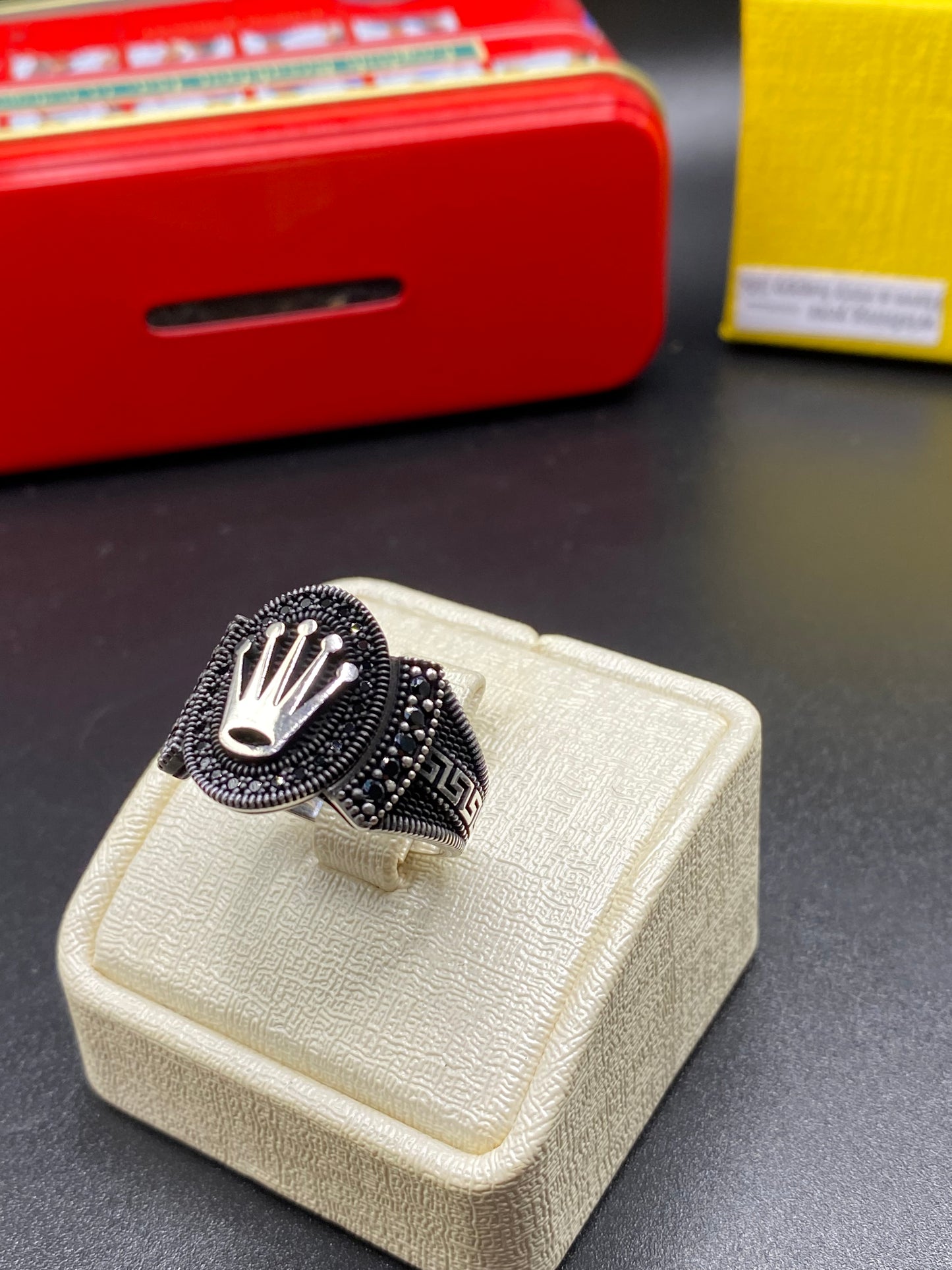 Bague Rolex X Versace noir